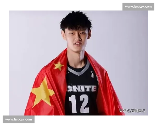 名记曝曾凡博签约篮网!中国新星官宣冲击 NBA,合同细节与伤病隐情全解析 名记曝曾凡博签约篮网!中国新星官宣冲击 NBA,合同细节与伤病隐情全解析