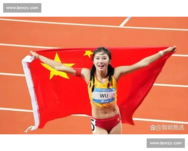 颜值实力双冠!吴艳妮狂飙 12 秒 96 创亚洲最佳